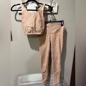 Activa Blush Leggings with Cream/Gold Accents